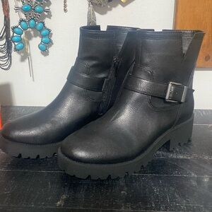 Zodiac Black Miller Moto Boots NWOT Women’s 9
